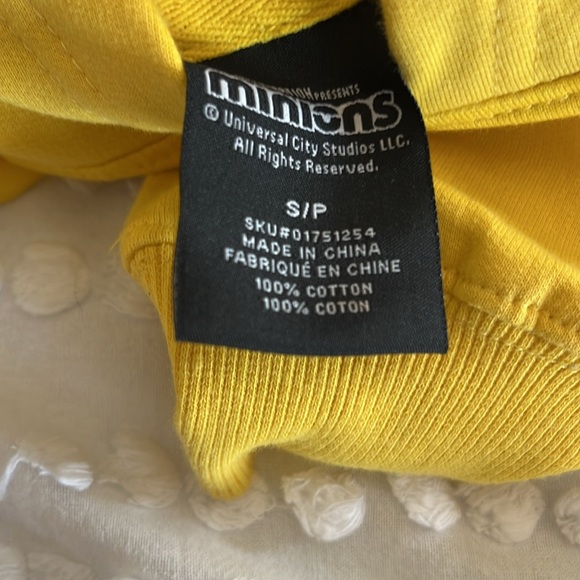 3 brand  new. minions hoodie. Sizes L/G, M/M, &  S/P 100% cotton. Mint condition - Picture 7 of 8